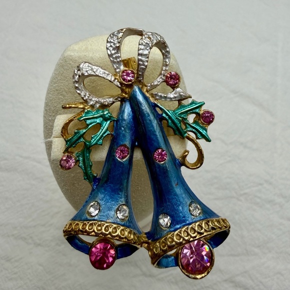 Vintage Art Deco Holiday Bells brooch - Picture 1 of 3